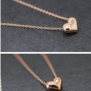 ❤️ Gold Heart Love Necklace